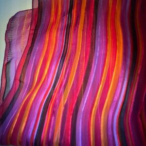 Baar bead was Striped Scarf in Red and Purple